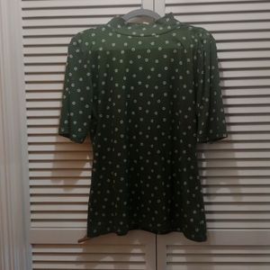 Heart of Haute size 1X short sleeve mock neck